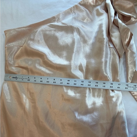 NWT Lulus Formal Dress champagne gold one shoulder size XXL prom - Picture 8 of 8